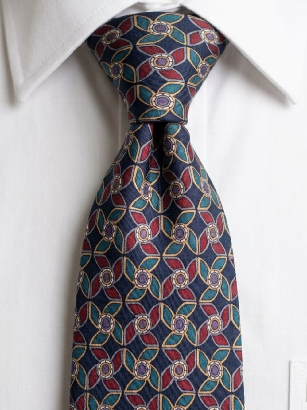 Vtg 1990s ALBERT NIPON Silk Power Tie Pinwheel Medallion Geometric Abstract USA